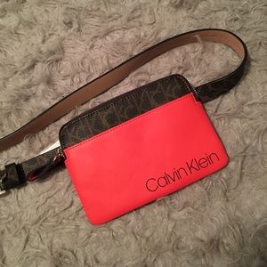 Calvin Klein belted fanny back